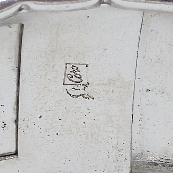 Coro Pegasus Wide Hinged Bracelet, Silver Floral Embossed, 1950s Vintage Jewelry - Picture 9 of 10